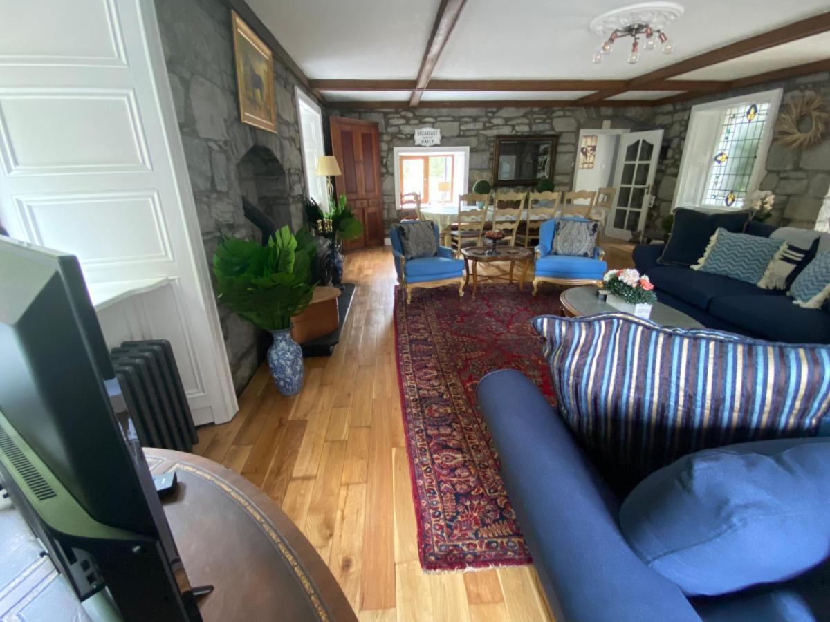 Salmon Weir Lodge Cong Extérieur photo