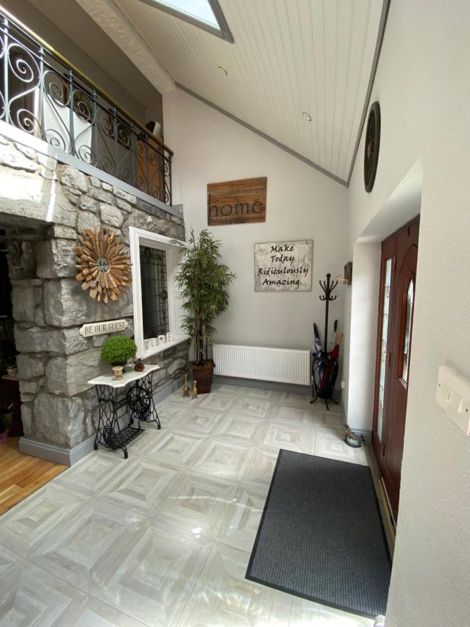 Salmon Weir Lodge Cong Extérieur photo