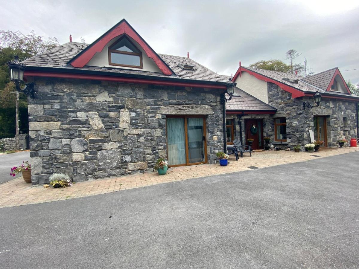 Salmon Weir Lodge Cong Extérieur photo
